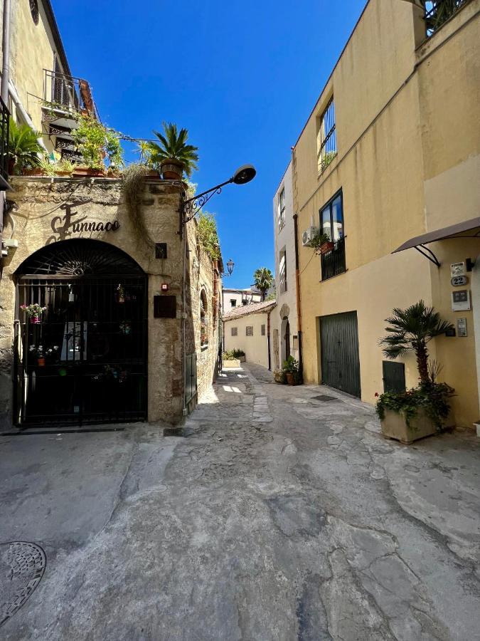 Vicolo Del Vento Casa Ponente Apartment ปาแลร์โม ภายนอก รูปภาพ